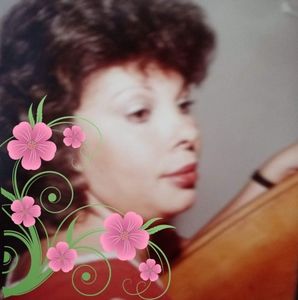 Meet your Posher, Roxana